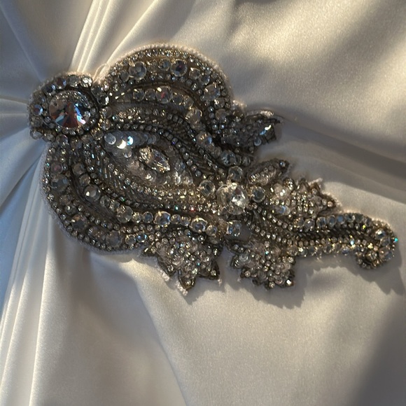 ABS Elegant white satin dress - Picture 14 of 16